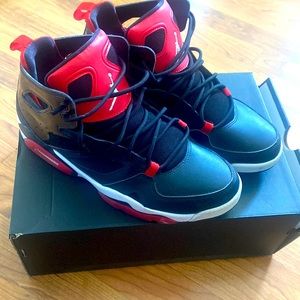 I am selling non used clean Jordan for discount price